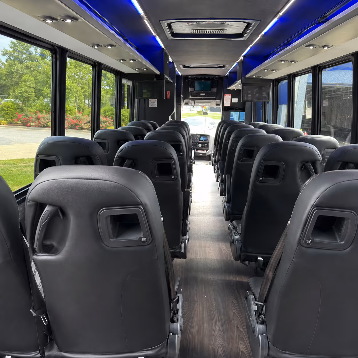 airport transfer buses for tampa wedding guests flying in