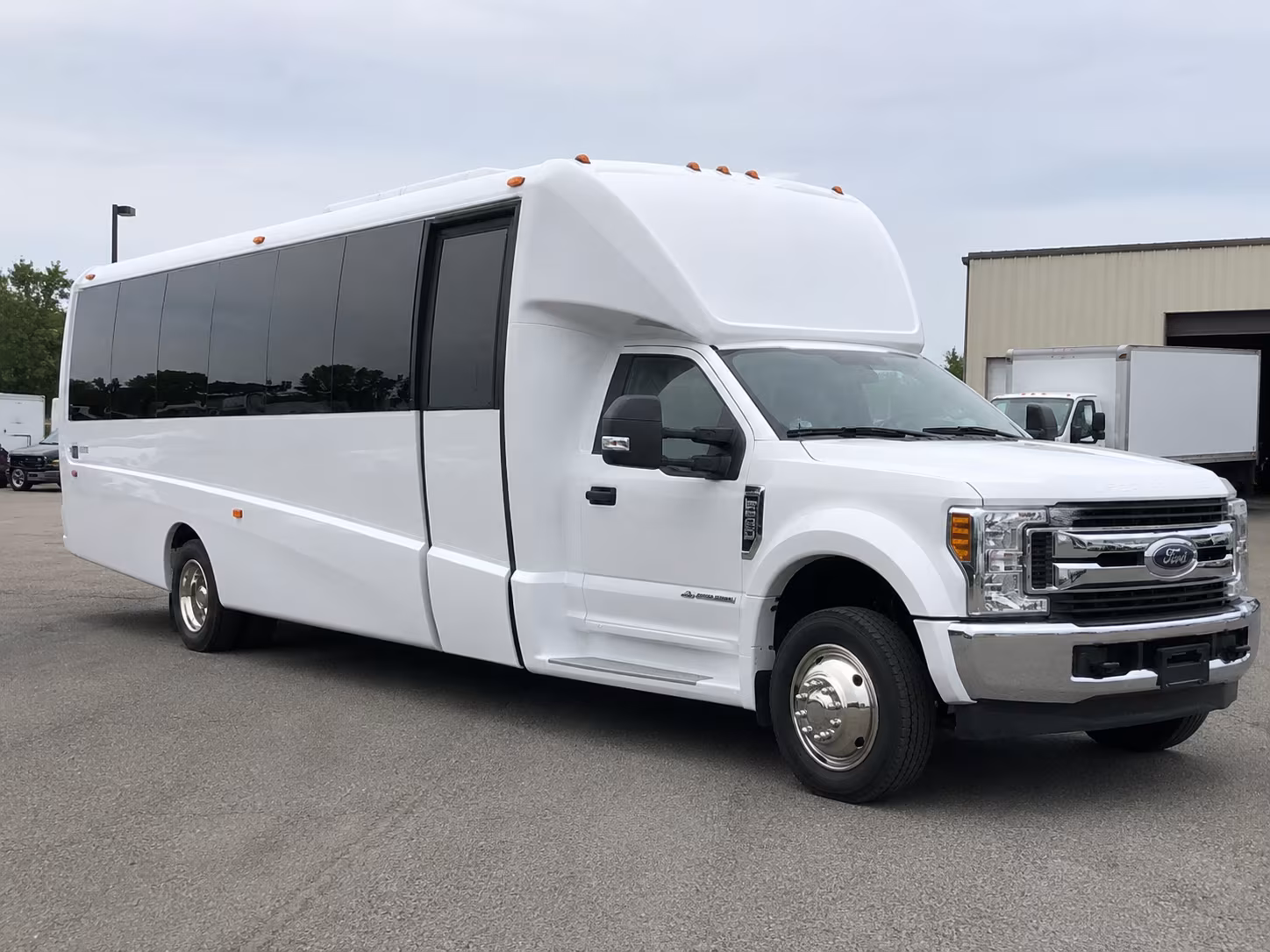 bachelorette and birthday party buses through ybor city