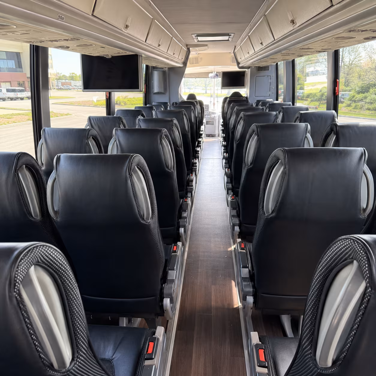 charter buses to benchmark international arena concerts and shows in tampa