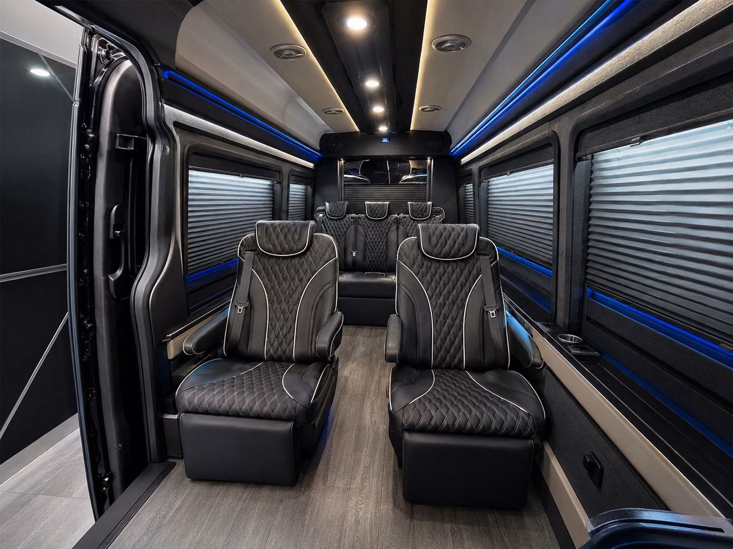 tampa airport shuttle buses for cruise transfers to port tampa bay