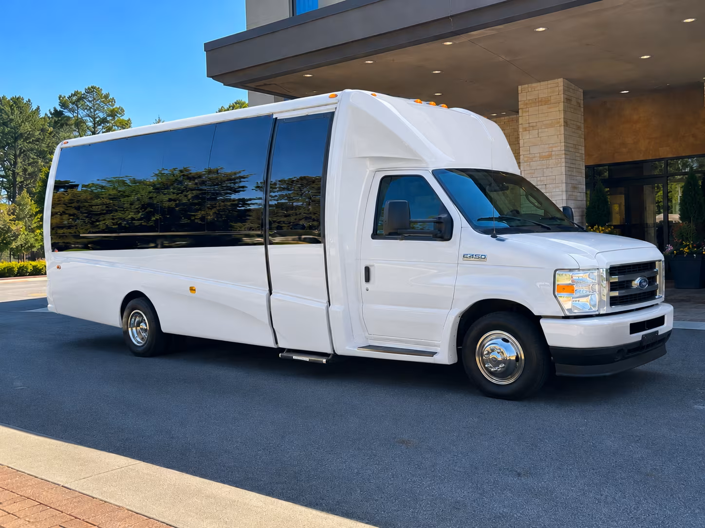 transportation buses for bands performers and tour groups in tampa